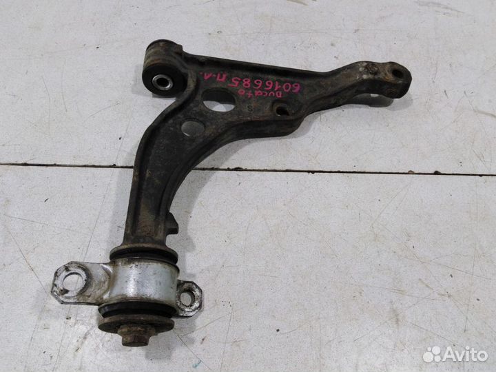 Рычаг передний левый Пежо