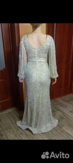 Вечернее, выпускное платье в пол