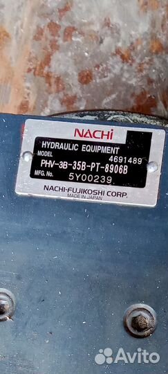 Бортовой редуктор хода на мини экскаватор