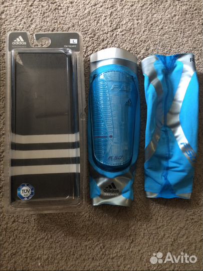 Футбольные щитки