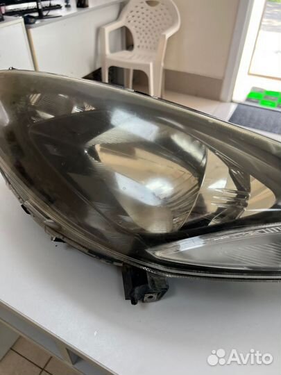 Левая фара для Mazda Demio de3fs 2009 год