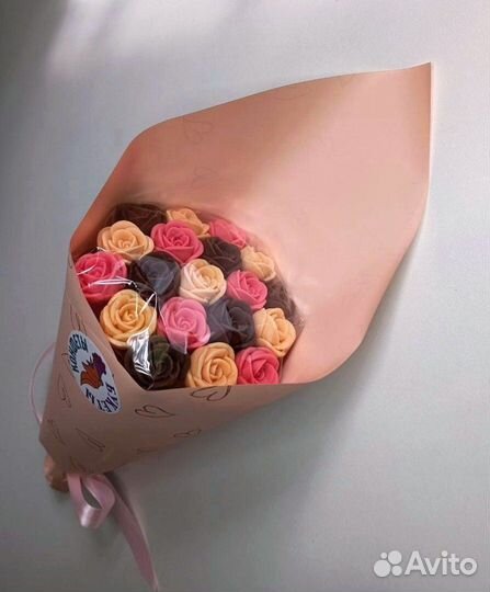 Букет - 19 Роз из Бельгийского Шоколада