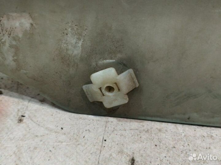 Стекло двери переднее левое Chevrolet Aveo T250