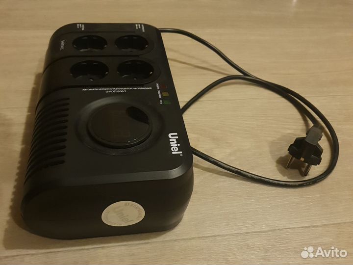 Автоматически стабилизатор напряжения Uniel
