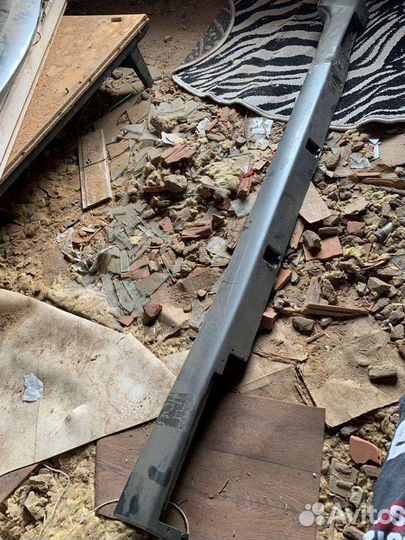 Порог правый Subaru Forester sg5