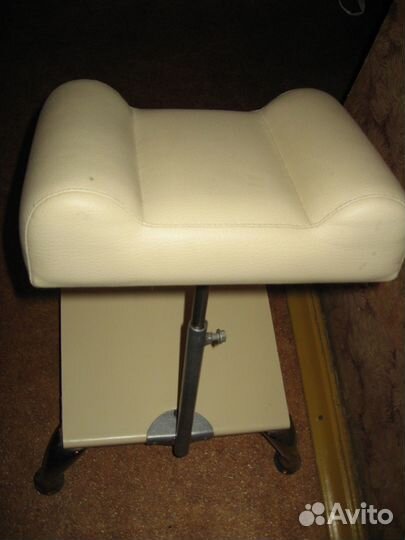 Полка подставка для педикюра