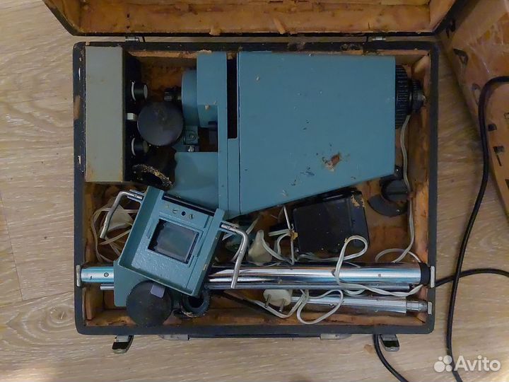 Фотоувеличитель Зенит