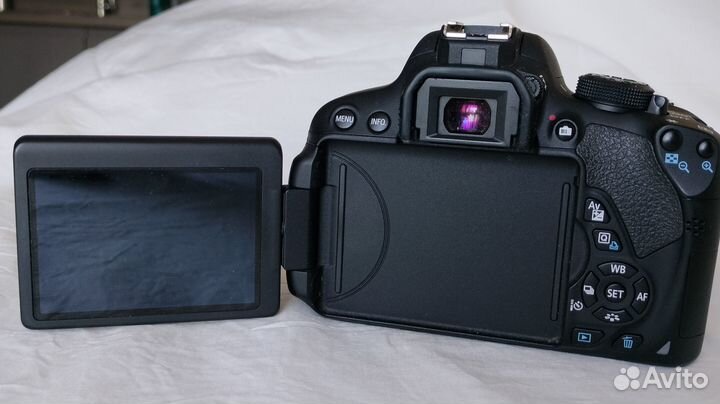 Камера Canon 700D