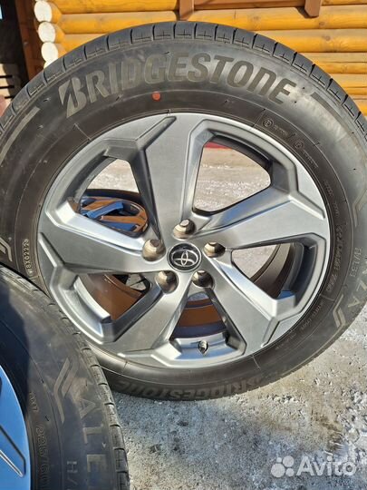Оригинальные колеса R 18 Toyota RAV4 (XA50) 2022г