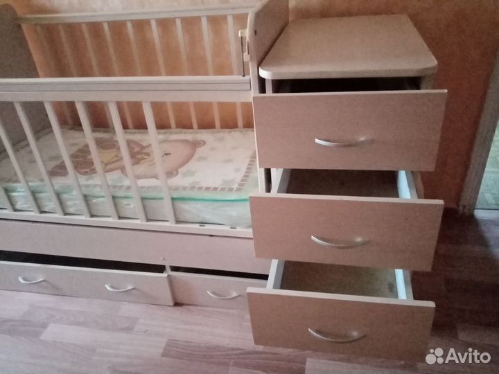 Детская кроватка 2 в одном от рождения до школы