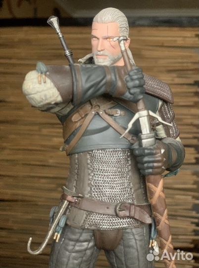 Колекционная фигурка ведьмака(Witcher 3)
