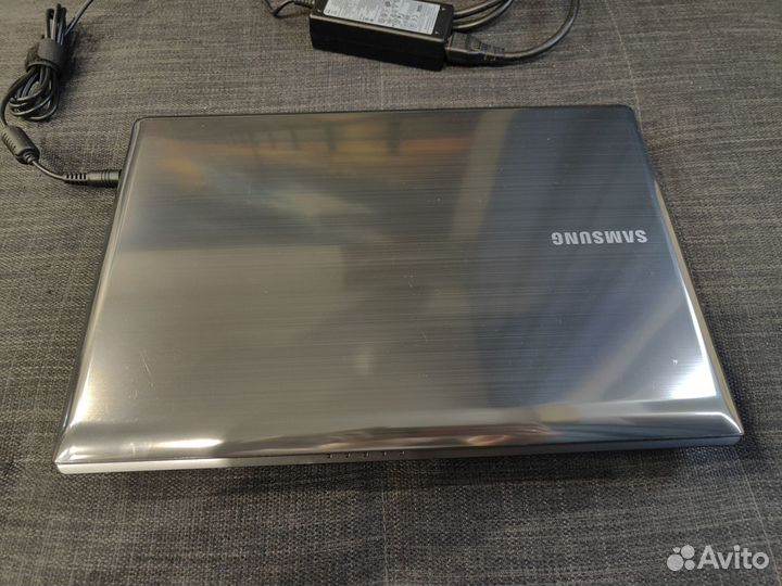 Ноутбук Samsung R425