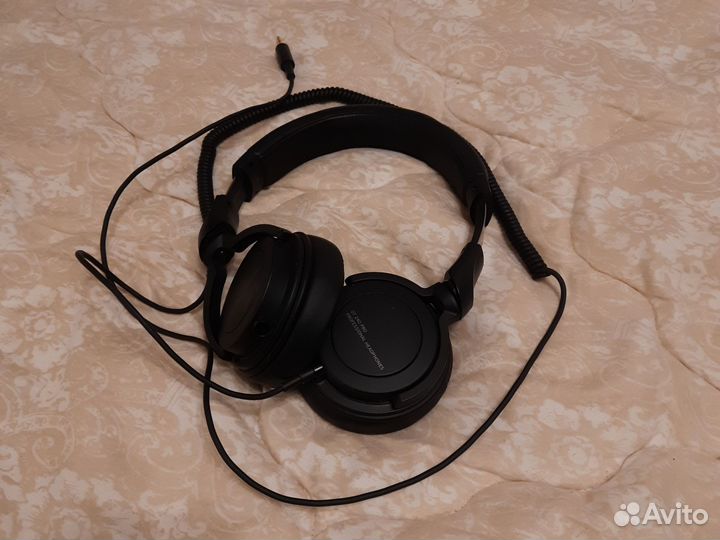 Наушники beyerdynamic dt 240 pro