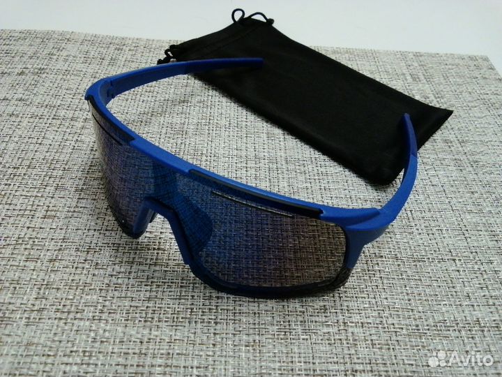 Солнцезащитные очки спортивные