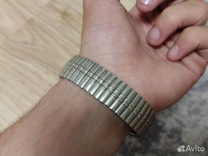 Часы слава кварц СССР