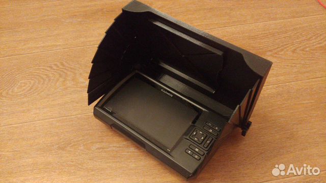 Крышка козырек Garmin Striker 7 sv фиксатор кабеля