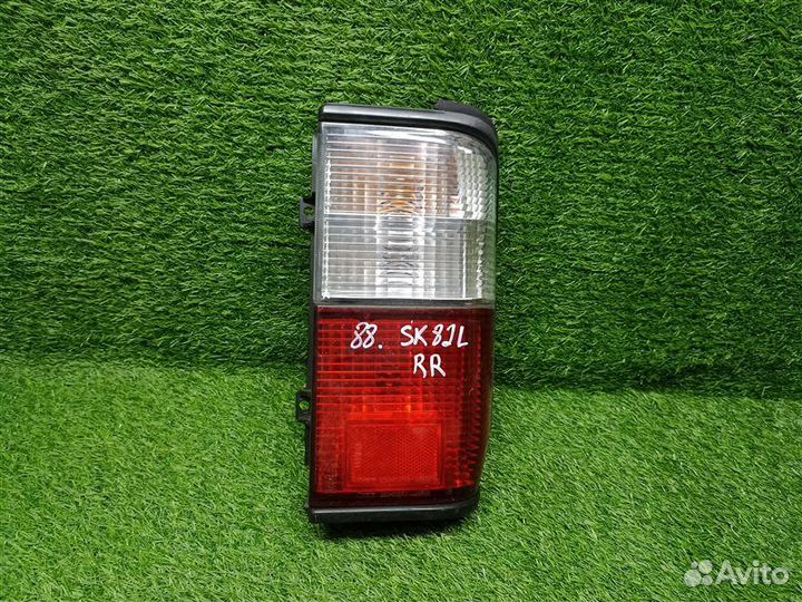 Стоп-сигнал правый Mazda Bongo SK82L
