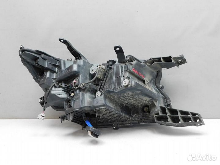 Фара левая Toyota Land Cruiser Prado