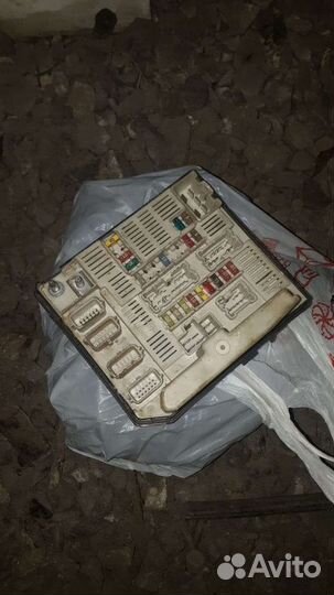 Блок предохранителей Renault Megane 2