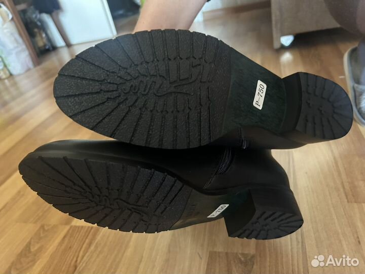 Новые демисезонные сапоги