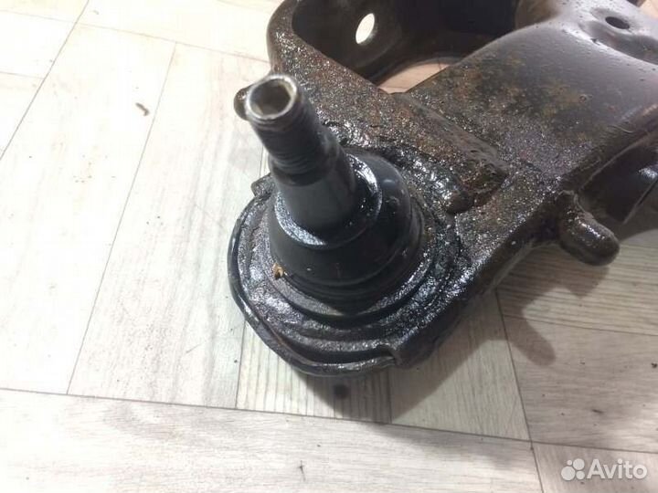 Рычаг нижний передний правый Land Rover Range