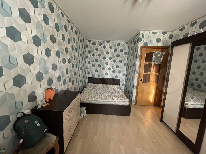 Комната 17 м² в 3-к., 5/9 эт.