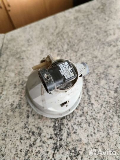 Фара противотуманная правая toyota highlander 3