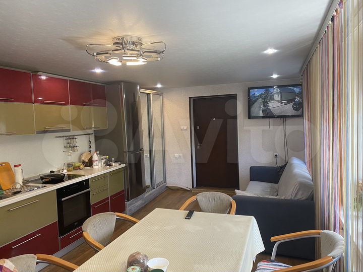 Дом 200 м² на участке 10 сот.