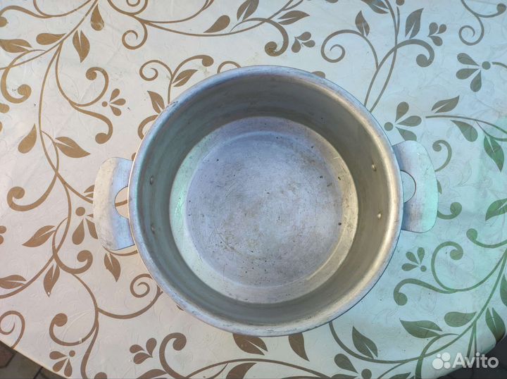 Кастрюля алюминиевая