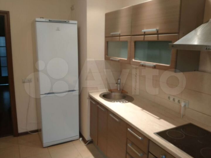 4-к. квартира, 113 м², 3/9 эт.