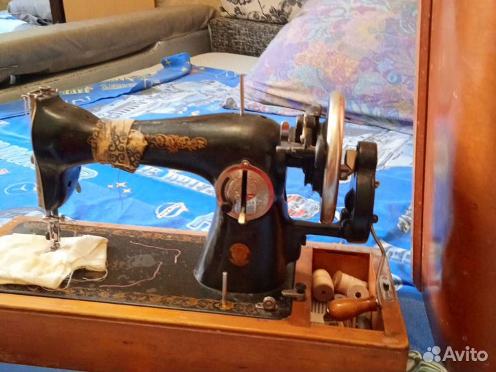 Швейная машинка