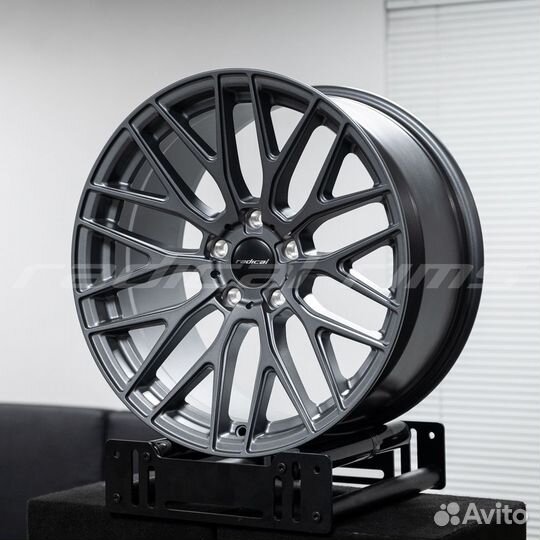 Radical EVO-2 19x8.5 + 19x9.5 5x112 Satin Graphite