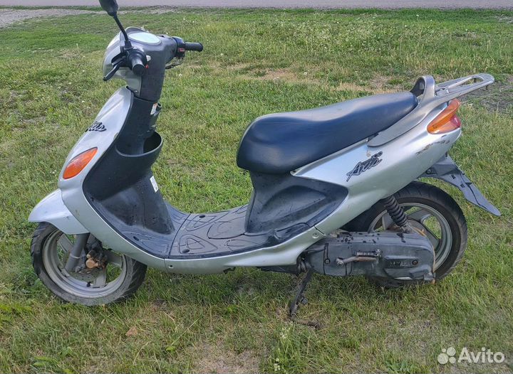 Продам скутер Yamaha grand axic 100