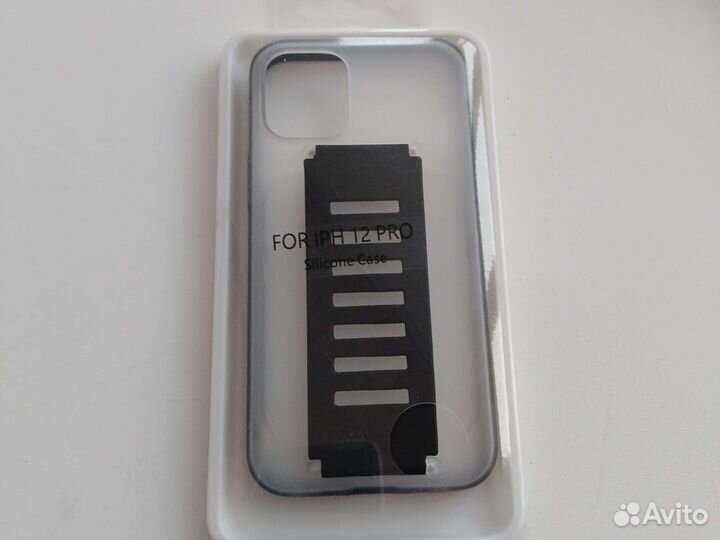 Чехол на iPhone