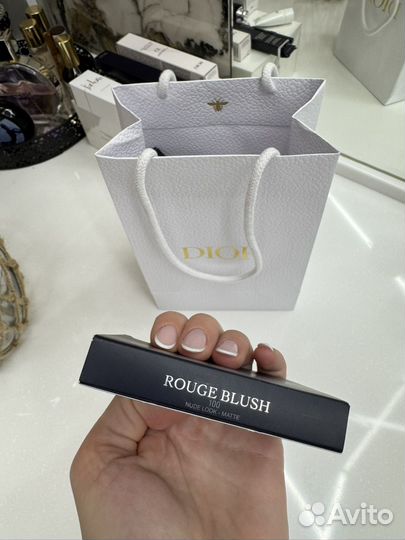 Румяна Dior rouge blush