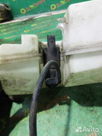 Бачок омывателя Nissan Almera G15