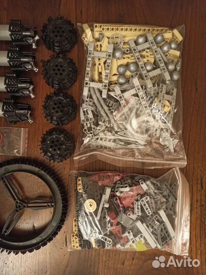 Lego Bionicle 8942 Jetrax T6 8995 Thornatus V9