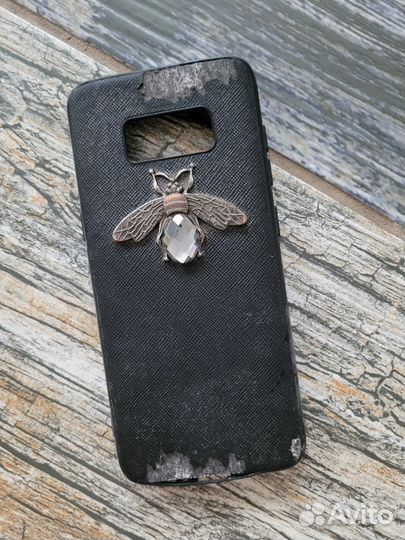 Чехлы на телефоны