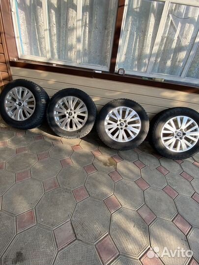 Продам диски с резиной