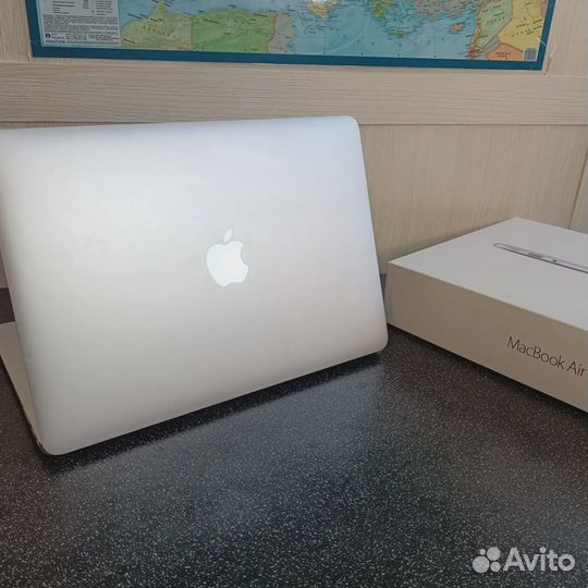 MacBook Air 13 early 2015 4/256