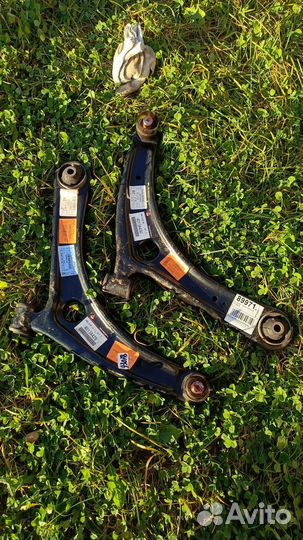 Передние рычаги lancer 10