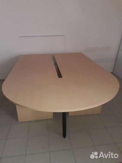 Стол конференц