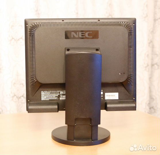 Монитор NEC EA191M