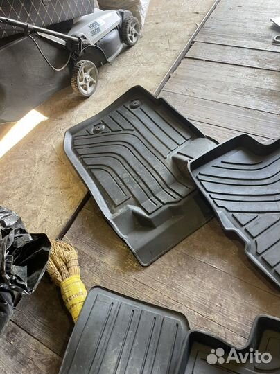 Ковры в автомобиль Рено Аркана идеал