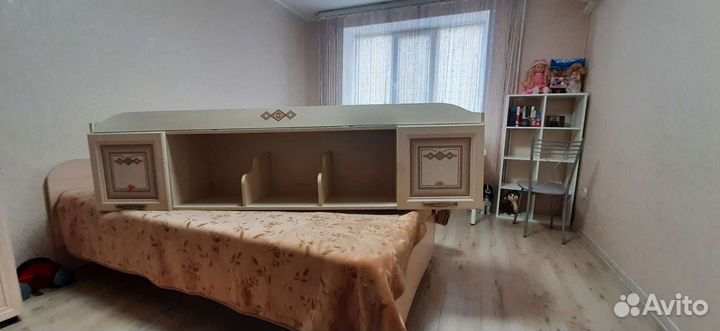 Полка навесная