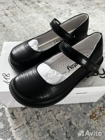 Туфли для девочки 31 размер новые