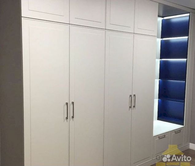 Черный шкаф