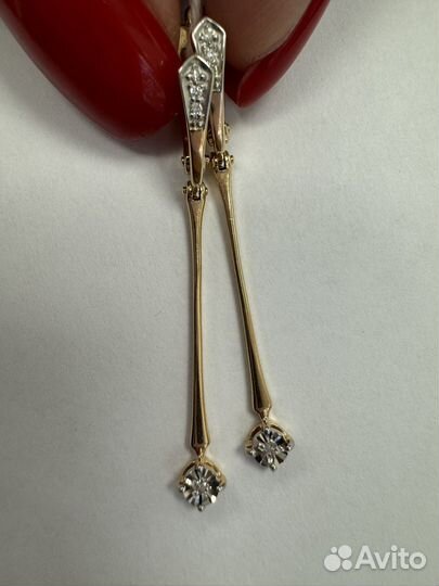 Золотые серьги с бриллиантами