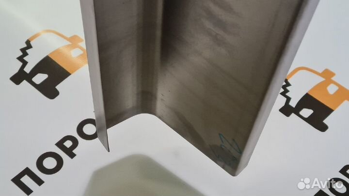 Кузовной порог левый Ford Tourneo Connect