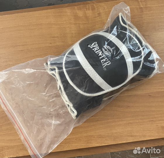 Наколенники